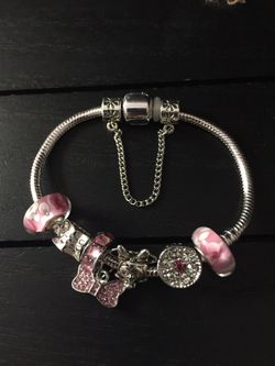7.5” 925 Silver Plated Minnie Mouse Charm Bracelet with Murano Glass Beads