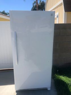Kenmore White Convertible Upright Refrigerator or Freezer.  Frost  Free