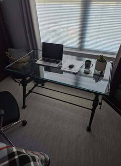 Glass Desk Table 50"x30"x29"