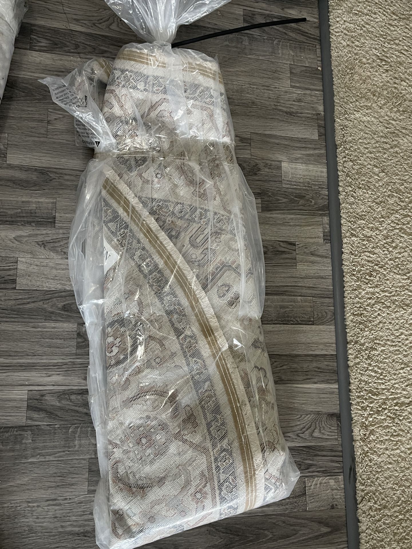 Lauren Ralph Lauren Collection Atwood LRL1119 Rug, Ivory/Beige Red, 6'7" Round