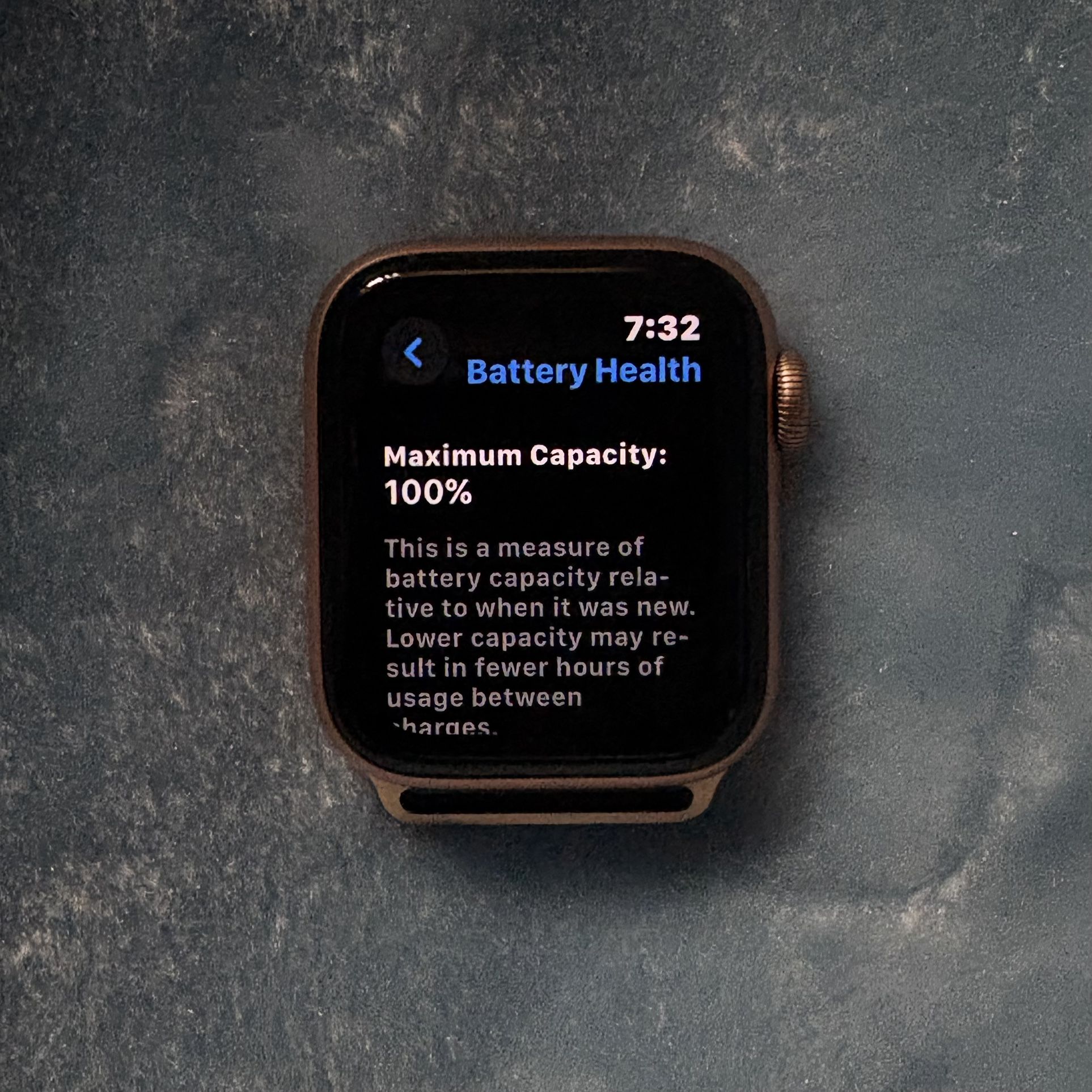 Apple Watch SE 40mm (A2353) – GPS + Cellular