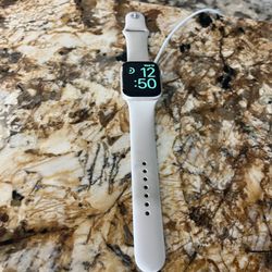 Apple Watch SE (2nd Gen) [GPS + Cellular 44mm]