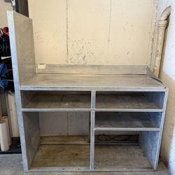 Aluminum Shelves (Box Truck)