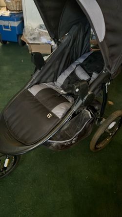 Jogging stroller