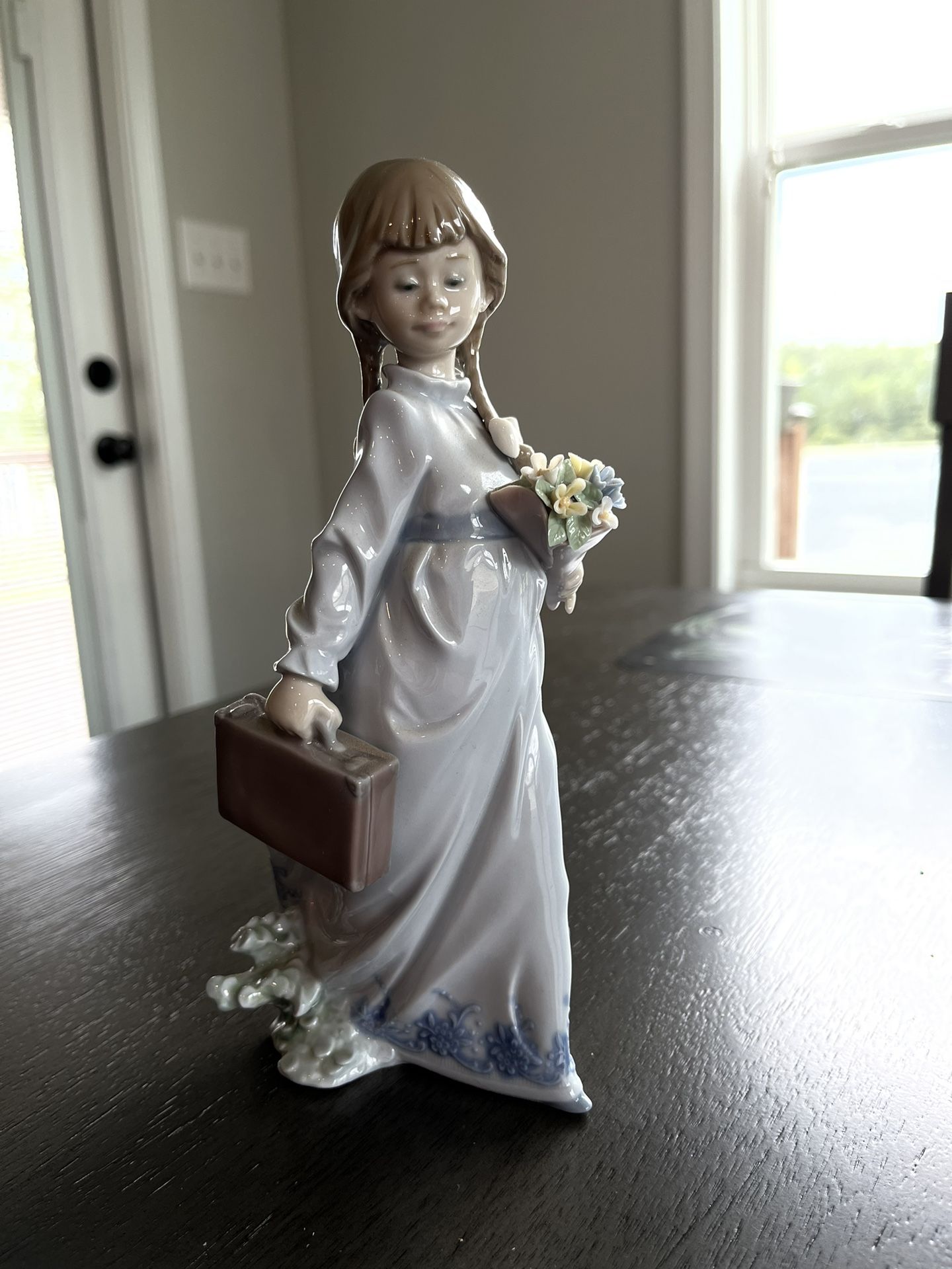 Lladro - School days