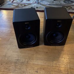 M-Audio BX-5 Carbon Black series Powered Studio monitors
