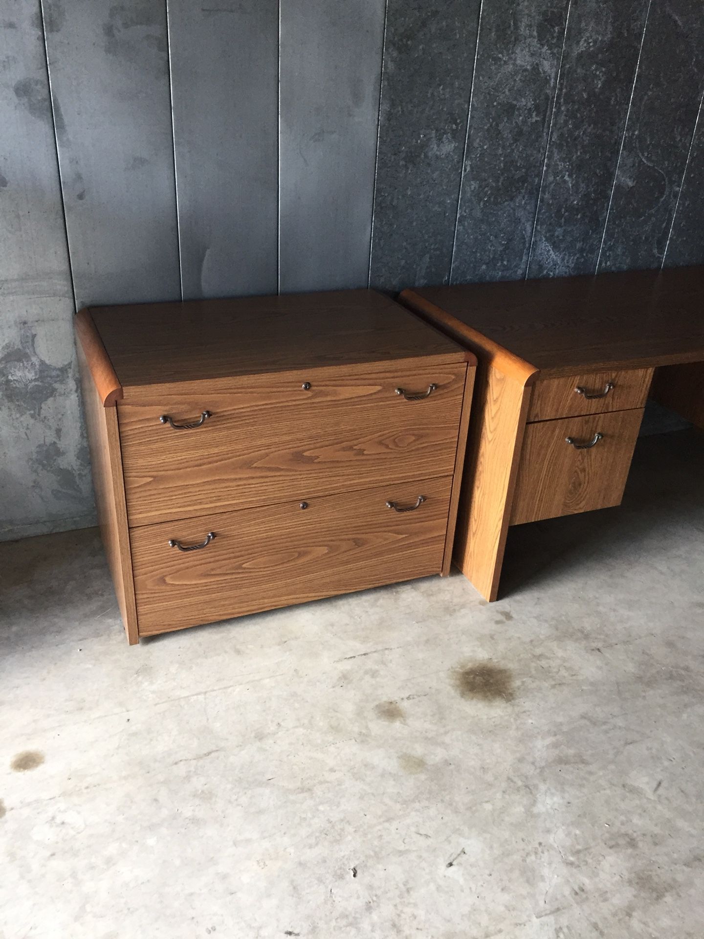 Filing cab, desk, credenza
