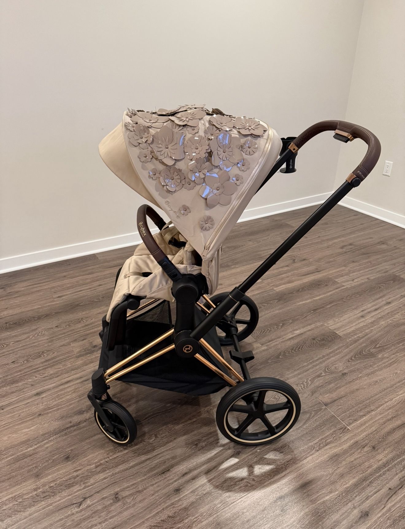 Cybex premium Simply Flowers fashion collection seat pack cover frame is NOT included