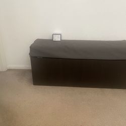 FREE BENCH STORAGE IN BOTTOM