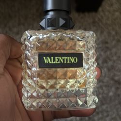 Valentino Yellow Dream 