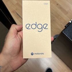 Moto Edge 2024