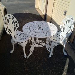 Bistro Cast Iron Table And Chairs