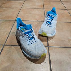 Hoka Clifton 9 Men's Running Shoes - size 12D