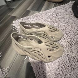 Yeezy Foam Runners Size 5 US men