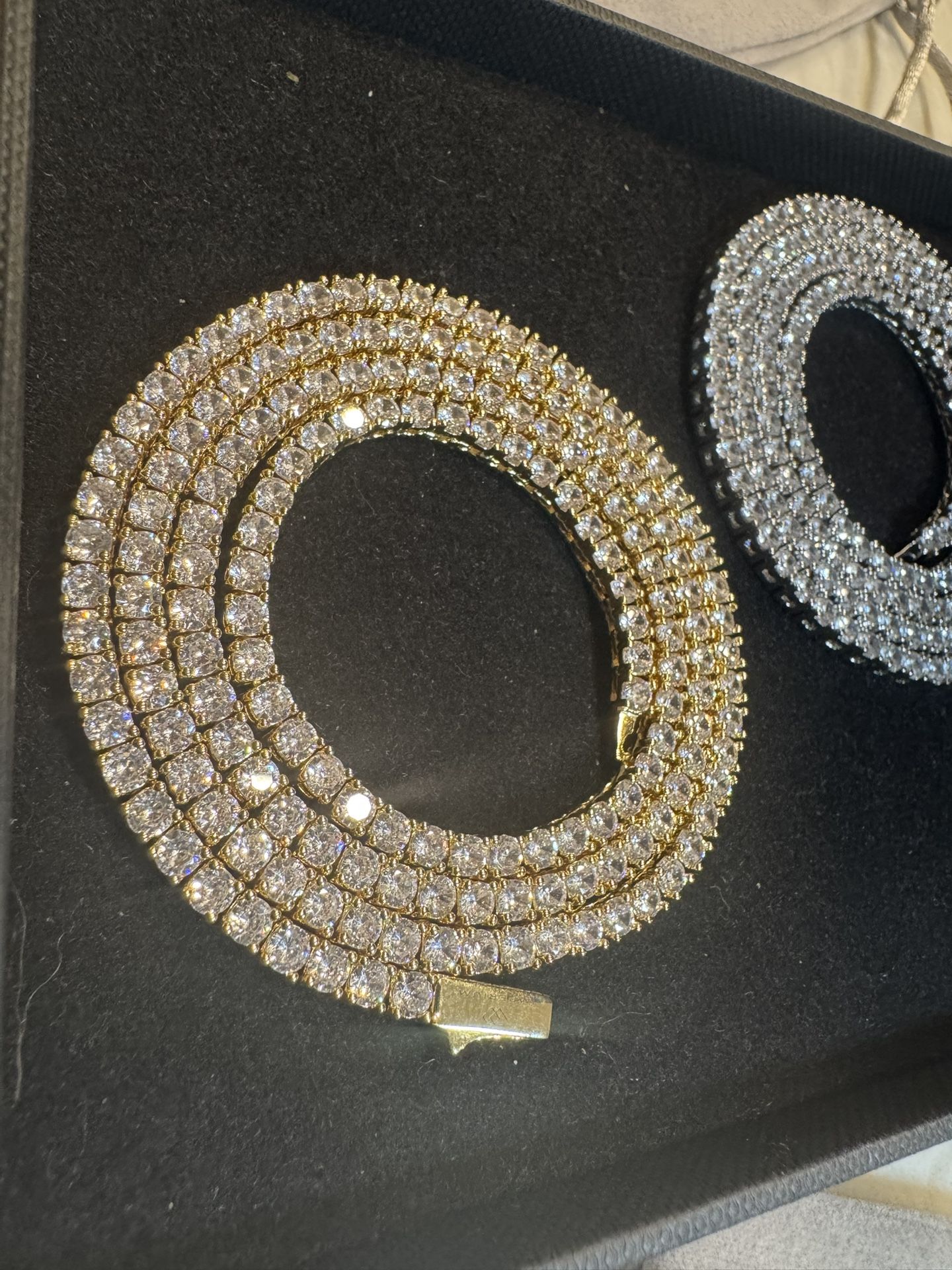 Tennis Chains in Gold & Silver both 3mm