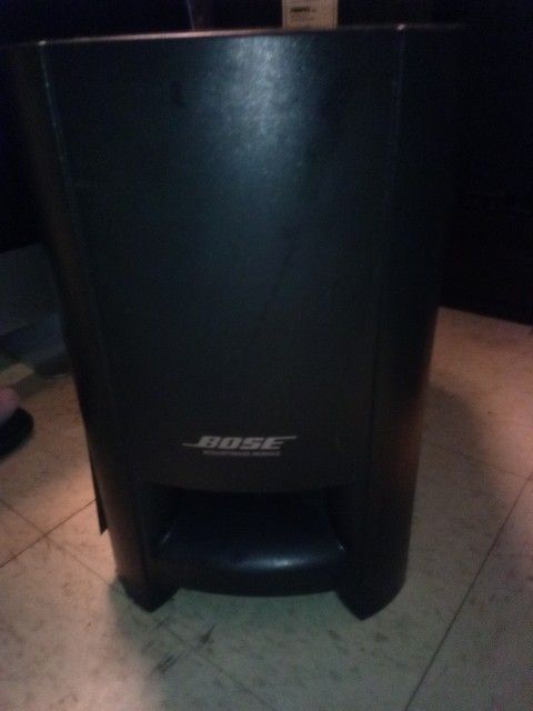 BOSE POWERED SPEAKER SYSTEM