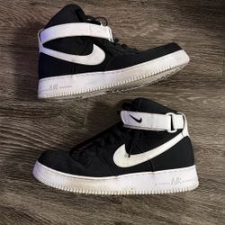 Nike Mens Air Force 1 High '07 Shoe