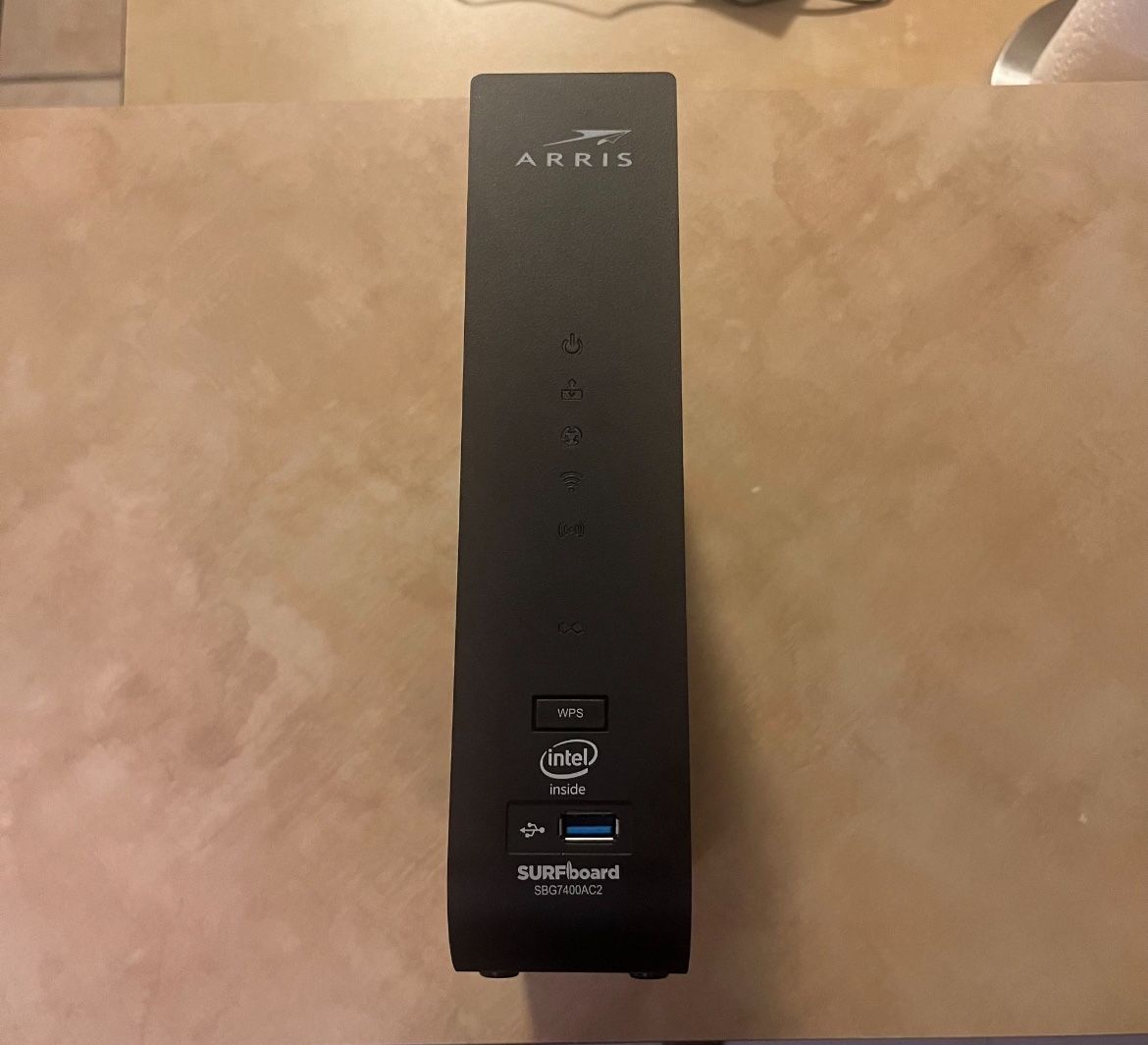 Cable Modem & Wi-Fi Router