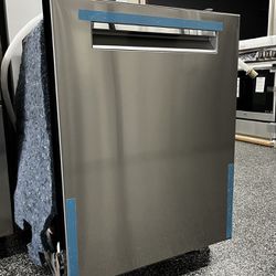 Bosch Stainless Steel 24” Built In Dishwasher 