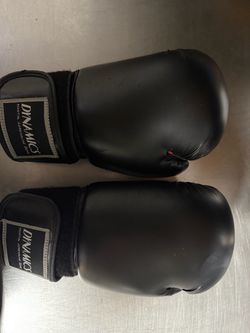 Boxing gloves