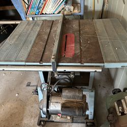 Delta table Saw