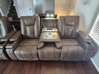 Old Canery Movie Theater Sofa & Recliner