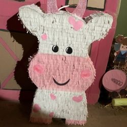 Glo's Custom Made Piñatas