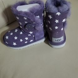 UGG'S For Girl Toddler SIZE 7 (PURPLE) w/Stars