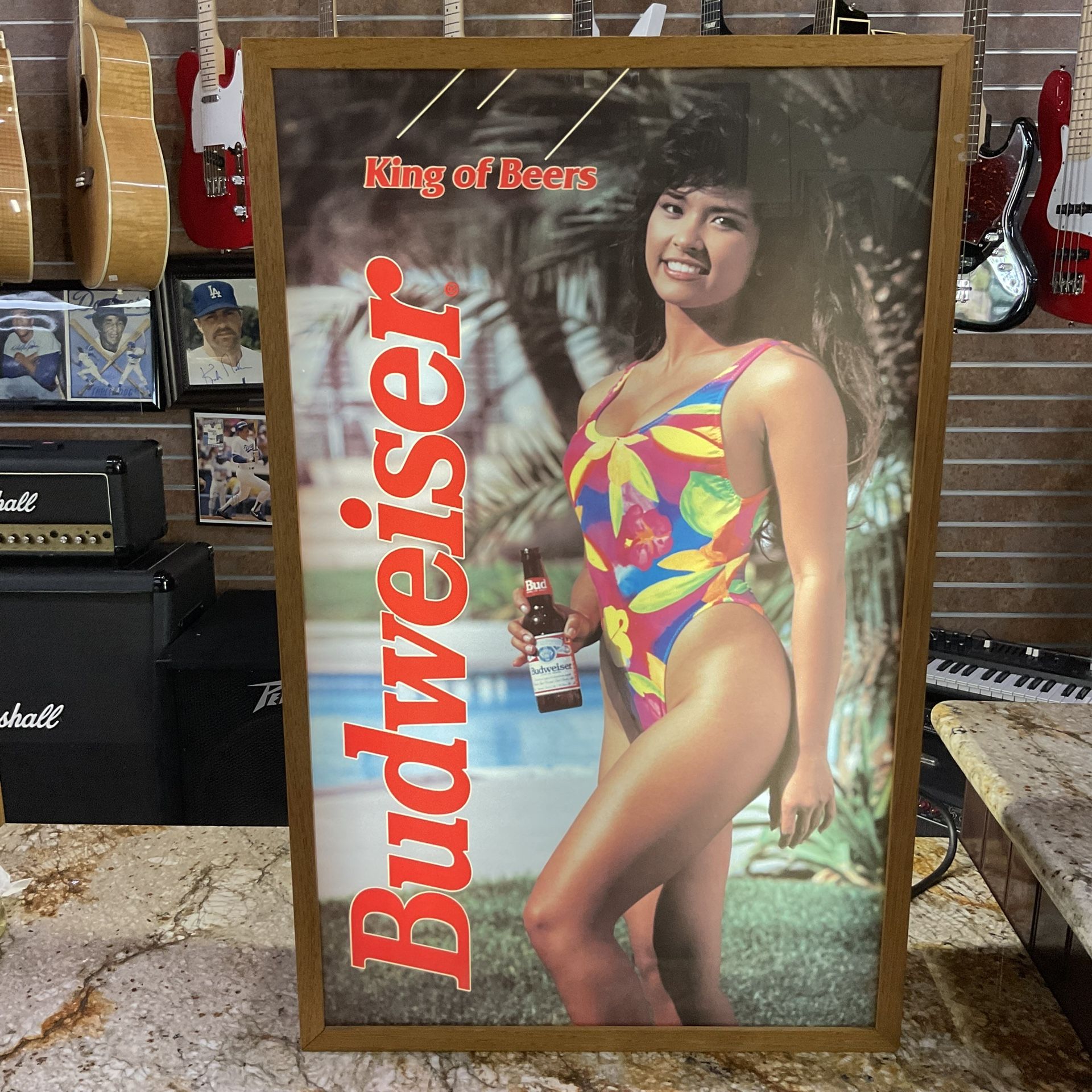 Budweiser King of Beers Light Up Sign