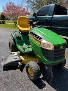 John Deere Riding Mower