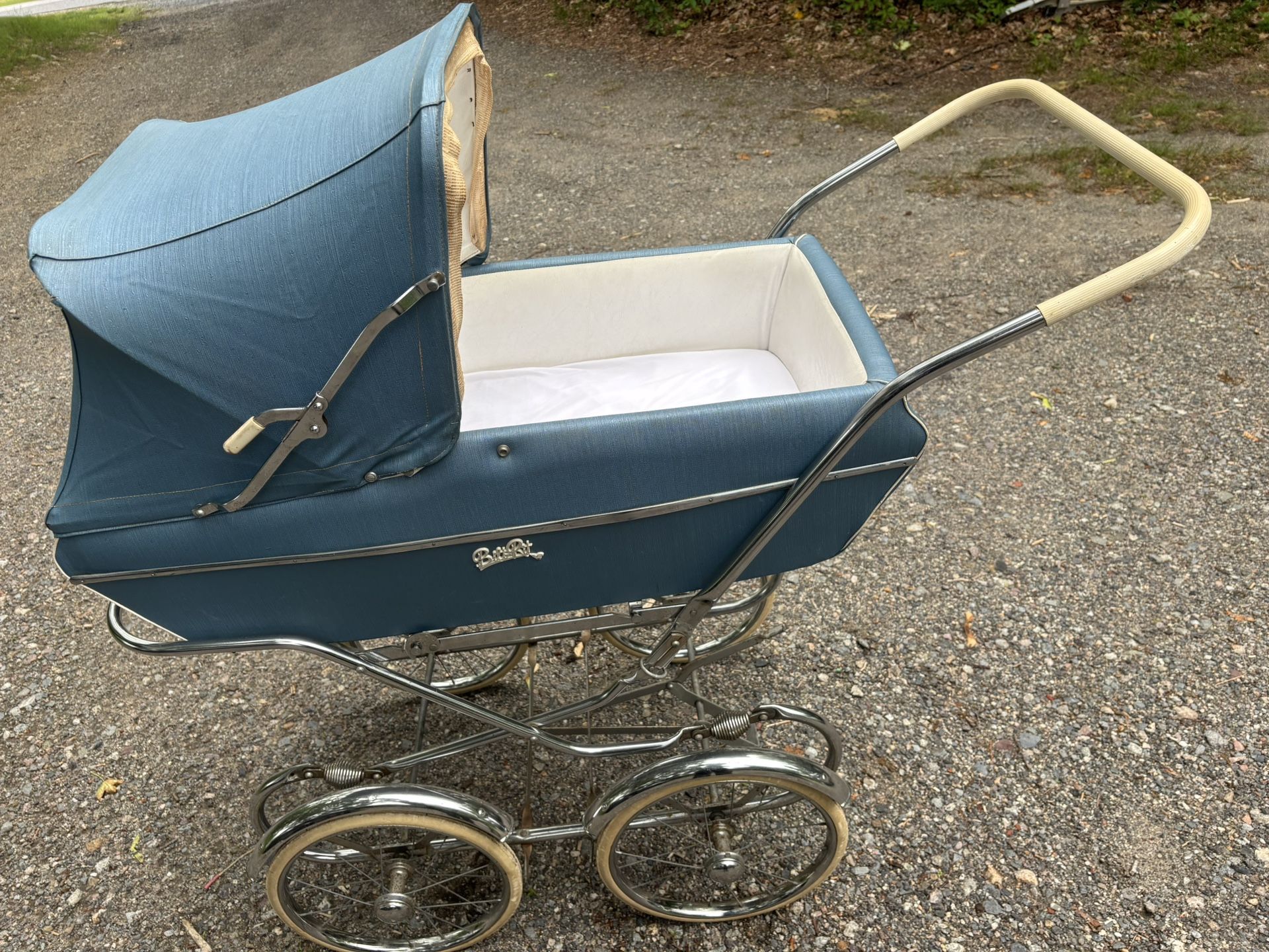 Vintage 1950-60 Baby Carriage