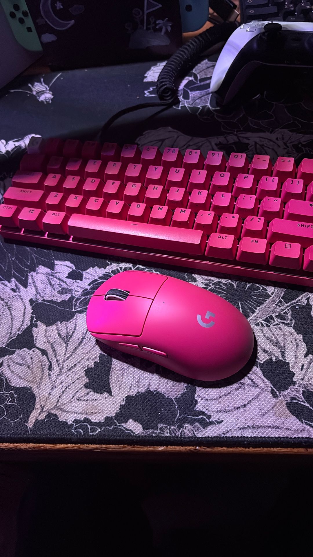 Bundle On Logitech Pro Keyboard And Mouse