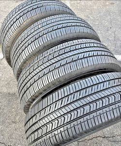 245_70_18 Set 4 Tires Yokohama Con Excelente calidad Las 4