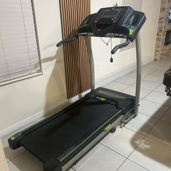 Horizon Fitness Treadmill