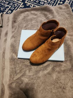 Girls Ankle Boots New in Box