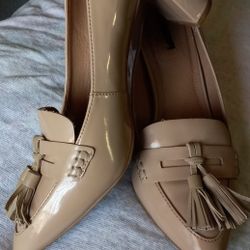 New High-quality Brand Tahari Heels Size 10 Oxford Style Khaki Color $30