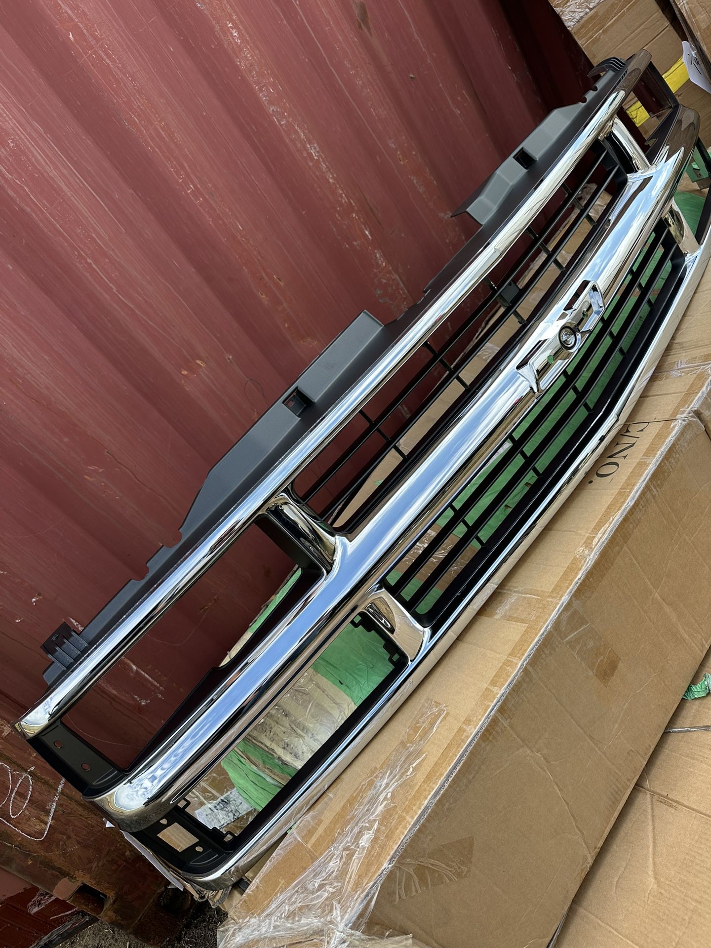 New Chevy Silverado Tahoe Chrome Grille 94-98