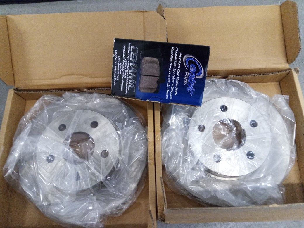 Chevy/saturn/Pontiac Rear Breaks And Rotors