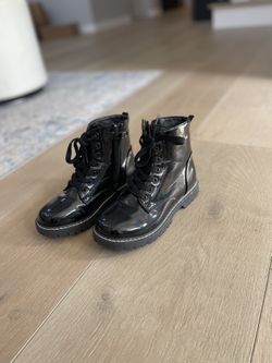 Black Shoes.
