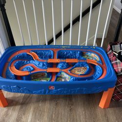 Hot Wheels Table