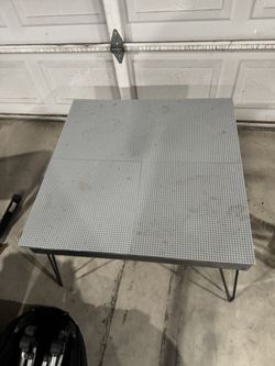 Free Lego Table