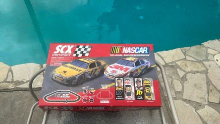 SCX NASCAR Slot Car Track