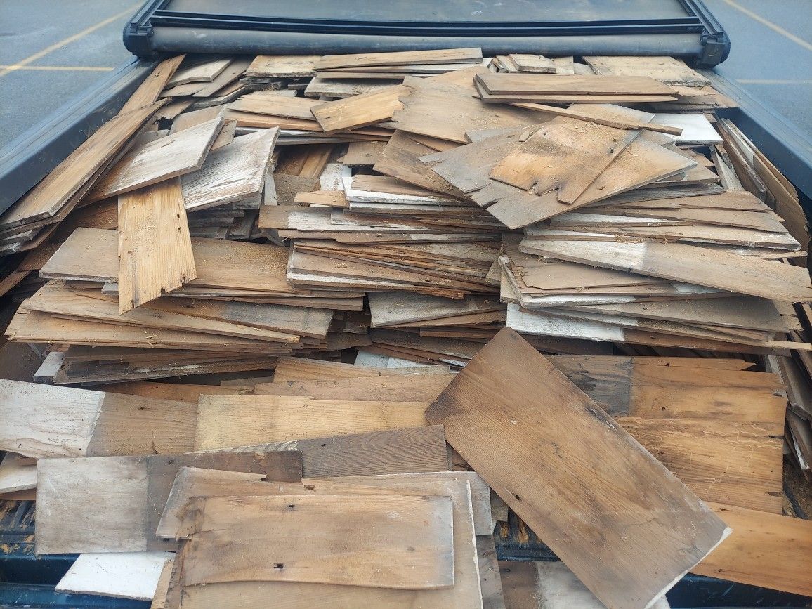 Used wood Cedar shingles