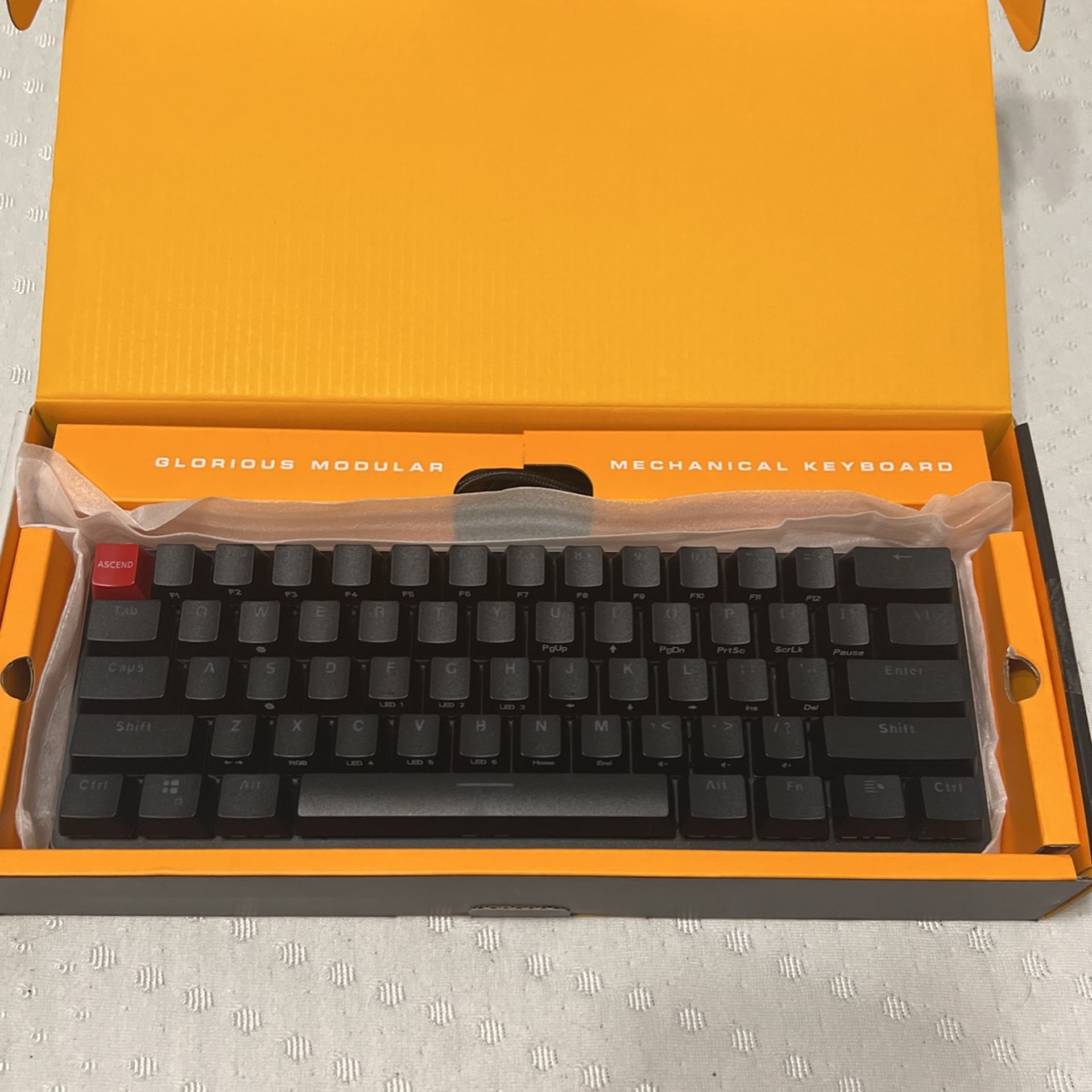 Glorious GMMK Custom Gaming Keyboard for Sale in Carol City, FL OfferUp