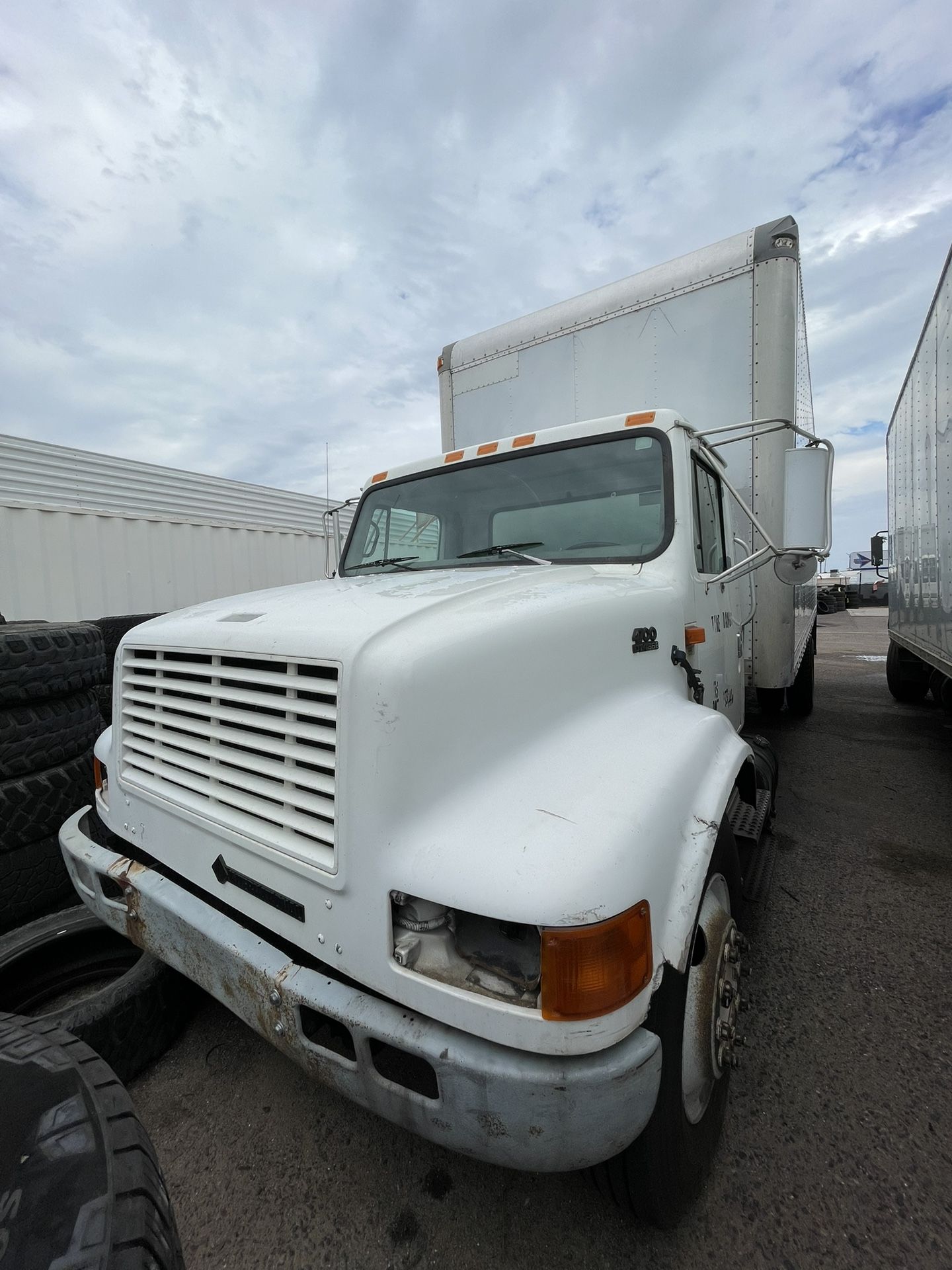 2001 International 4700 PARTS ONLY 