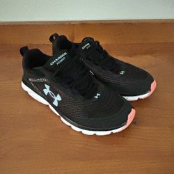 Woman’s Under Armour Athletic Shoes Size 9.5
