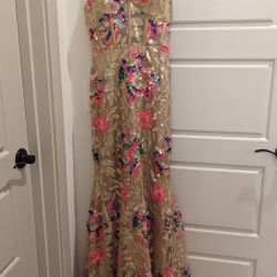 Beautiful Prom Dress/Evening Gowm