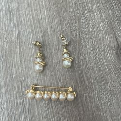 Snowman Pearl Earrings and Brooch Set