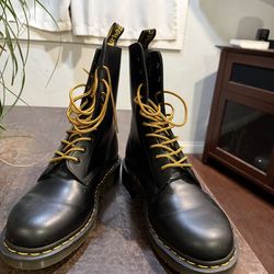 Dr. Martens 1490 Men Smooth Leather Mod Calf Boots