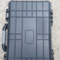 Pelican Like Case